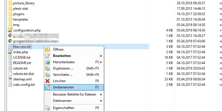 FTP-Programm zeigt htaccess.txt und das Kontextmenü zum Umbenennen