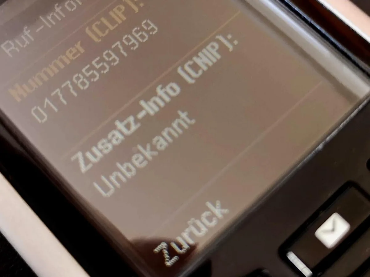 Anruf der Mobilfunknummer 0177 85597969 auf dem Smartphone